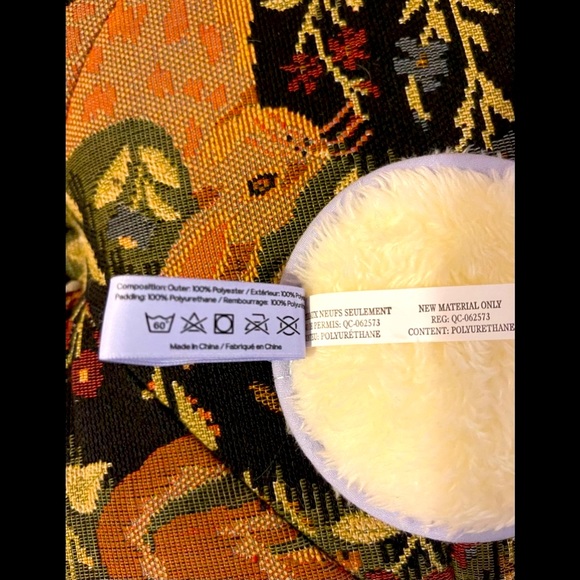 NEW Saie Reusable Makeup remover pads - Picture 3 of 3